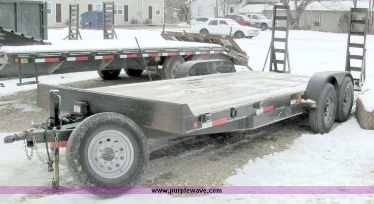 image for item 5066 2003 Trailmaster 18' tandem axle trailer