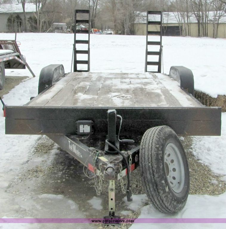 image for item 5066 2003 Trailmaster 18' tandem axle trailer