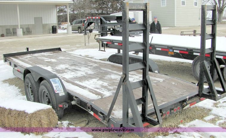 image for item 5066 2003 Trailmaster 18' tandem axle trailer
