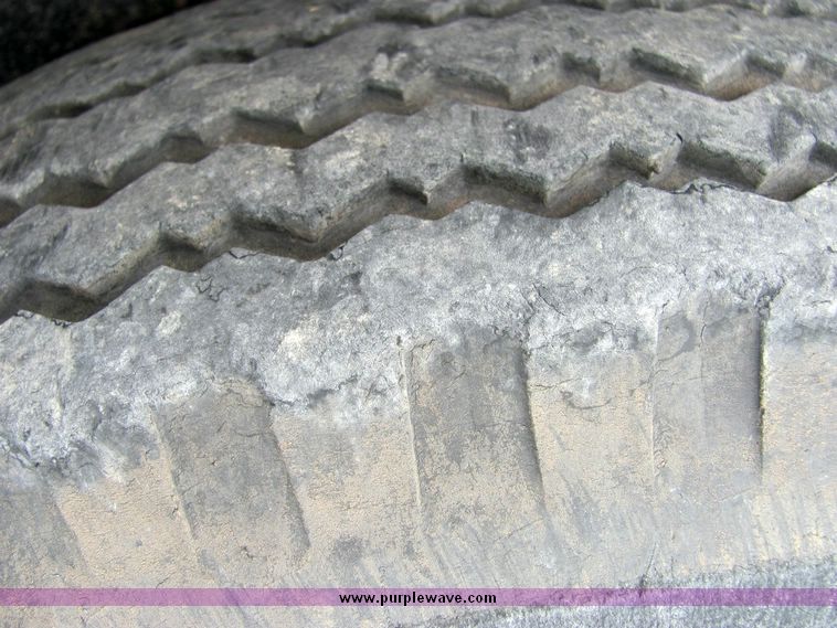 image for item 5066 2003 Trailmaster 18' tandem axle trailer