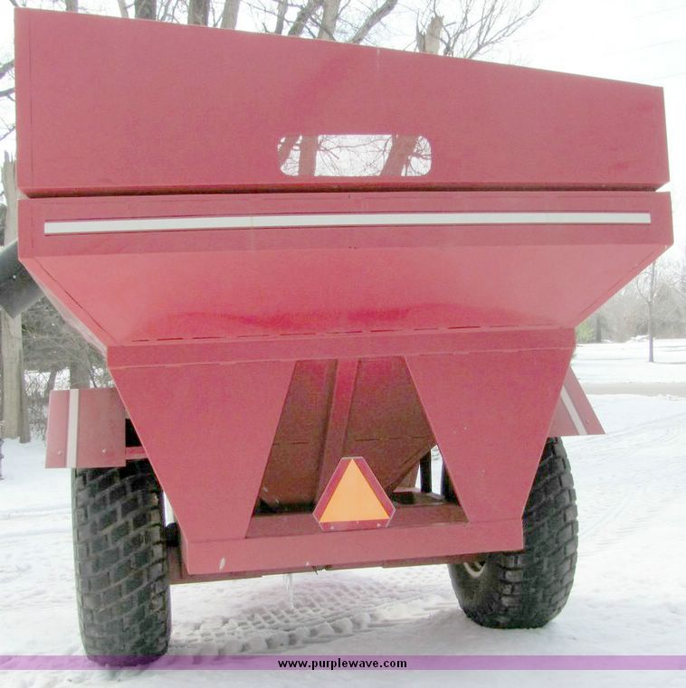 image for item 5068 EZ Trail grain cart