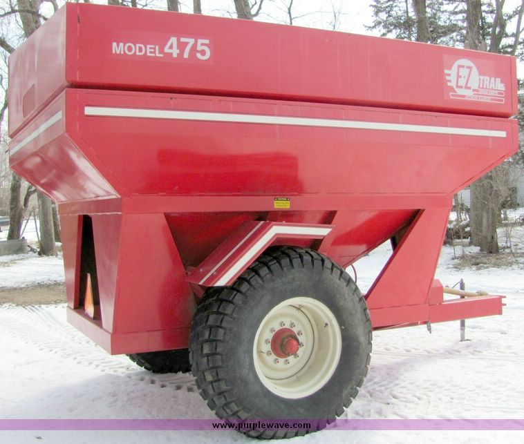 image for item 5068 EZ Trail grain cart