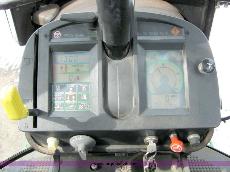 image for item 5069 1990 John Deere 4455 tractor