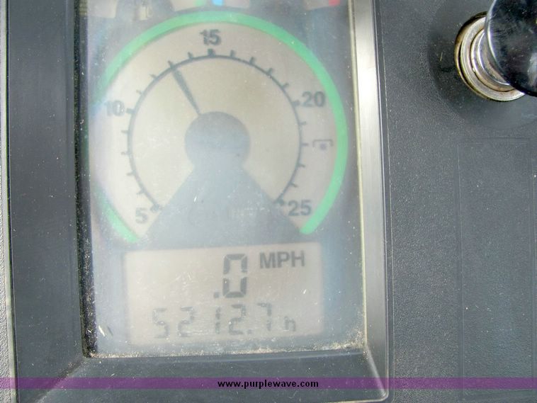 image for item 5069 1990 John Deere 4455 tractor