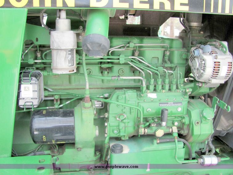 image for item 5069 1990 John Deere 4455 tractor