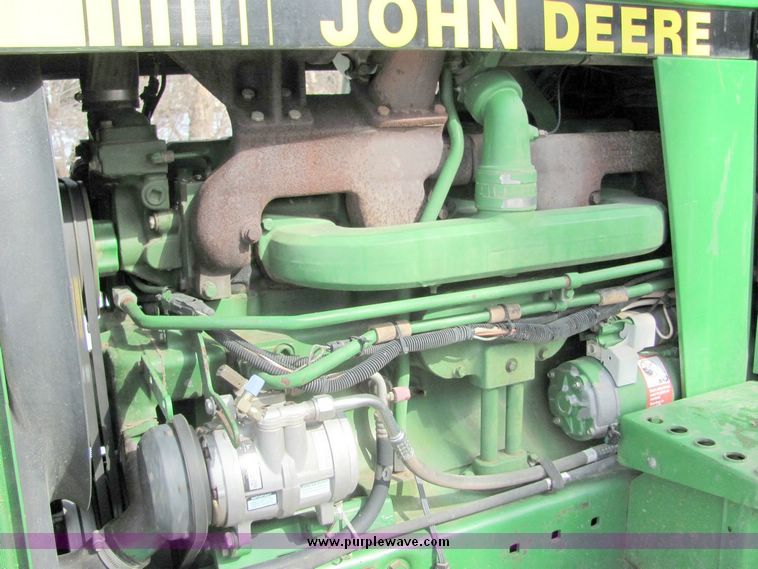 image for item 5069 1990 John Deere 4455 tractor