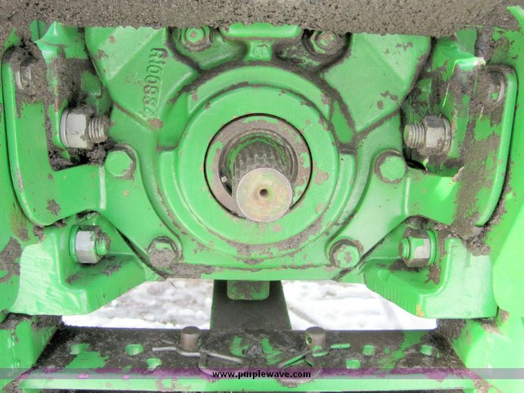 image for item 5069 1990 John Deere 4455 tractor