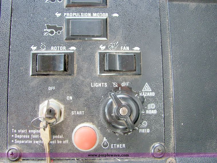 image for item 5070 1994 Case 1666 axial flow combine