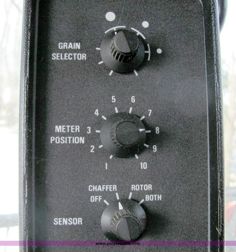 image for item 5070 1994 Case 1666 axial flow combine