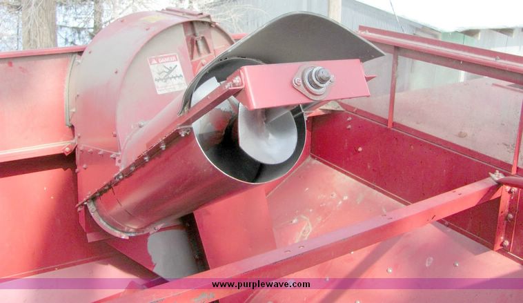 image for item 5070 1994 Case 1666 axial flow combine