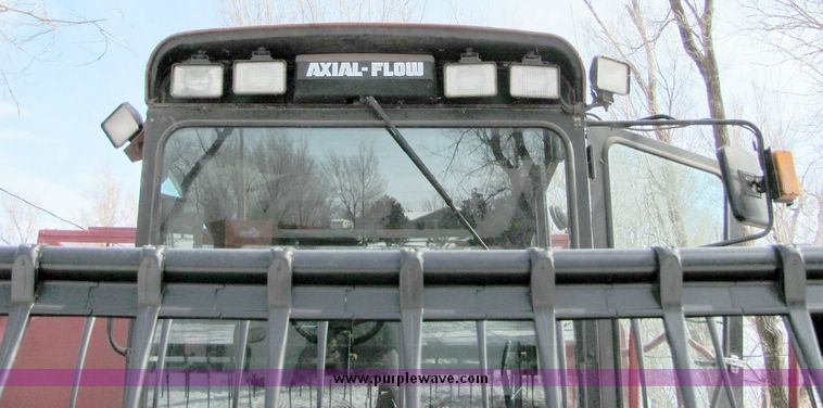 image for item 5070 1994 Case 1666 axial flow combine