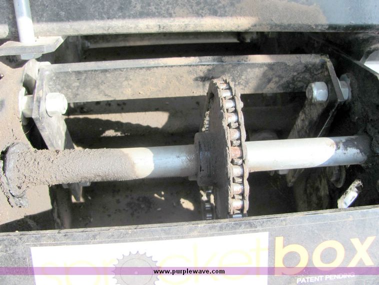 image for item 5071 CrustBuster 4615 15' All Plant grain drill