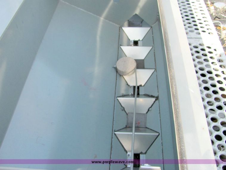 image for item 5071 CrustBuster 4615 15' All Plant grain drill