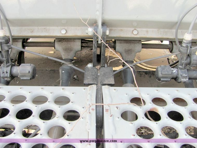 image for item 5071 CrustBuster 4615 15' All Plant grain drill