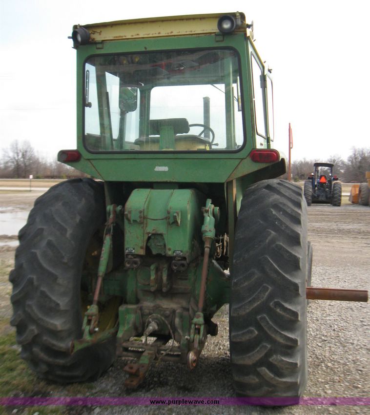 image for item 5236 1972 John Deere 4620 tractor