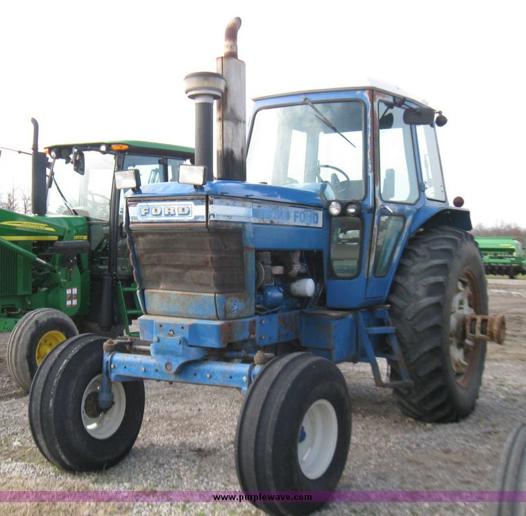 image for item 5237 1979 Ford 9700 tractor