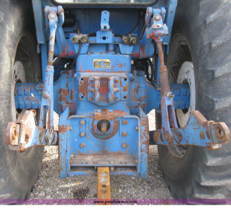 image for item 5237 1979 Ford 9700 tractor