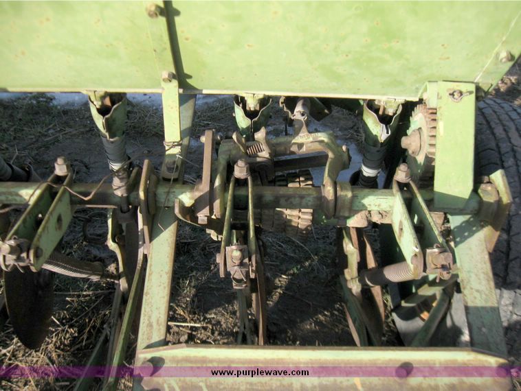 image for item 5301 John Deere DR-A grain drill