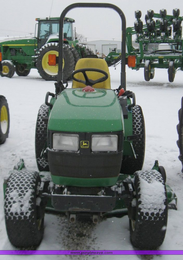 image for item 5333 2001 John Deere 4100 MFWD compact tractor