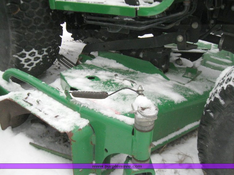 image for item 5333 2001 John Deere 4100 MFWD compact tractor