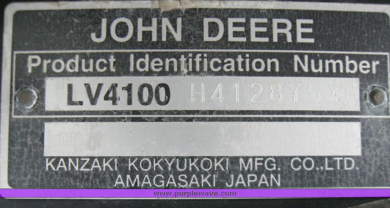image for item 5333 2001 John Deere 4100 MFWD compact tractor