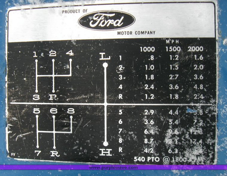 image for item 5334 Ford 3000 utility tractor with loader