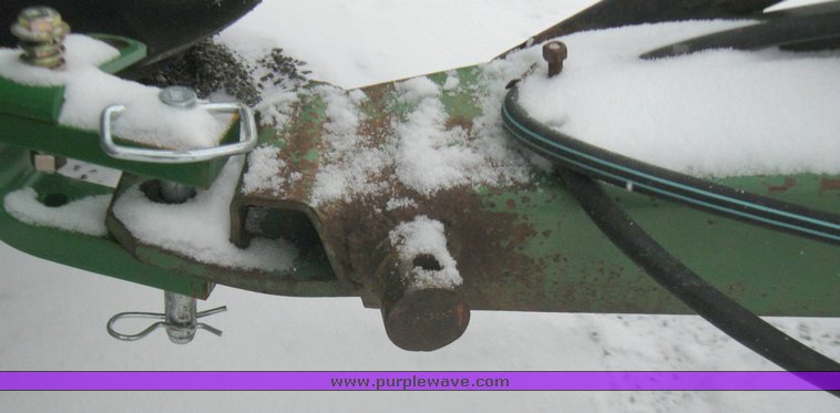 image for item 5335 John Deere 510 round baler