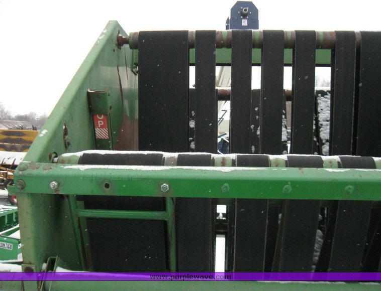 image for item 5335 John Deere 510 round baler