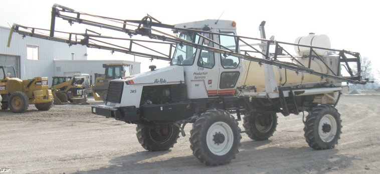 image for item 5336 1995 Wilmar 745 self propelled sprayer