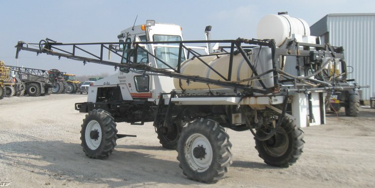 image for item 5336 1995 Wilmar 745 self propelled sprayer