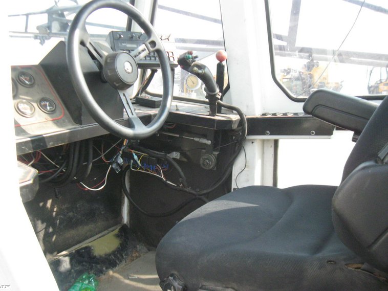 image for item 5336 1995 Wilmar 745 self propelled sprayer