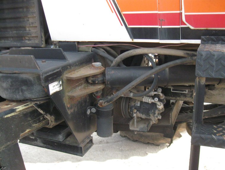 image for item 5336 1995 Wilmar 745 self propelled sprayer