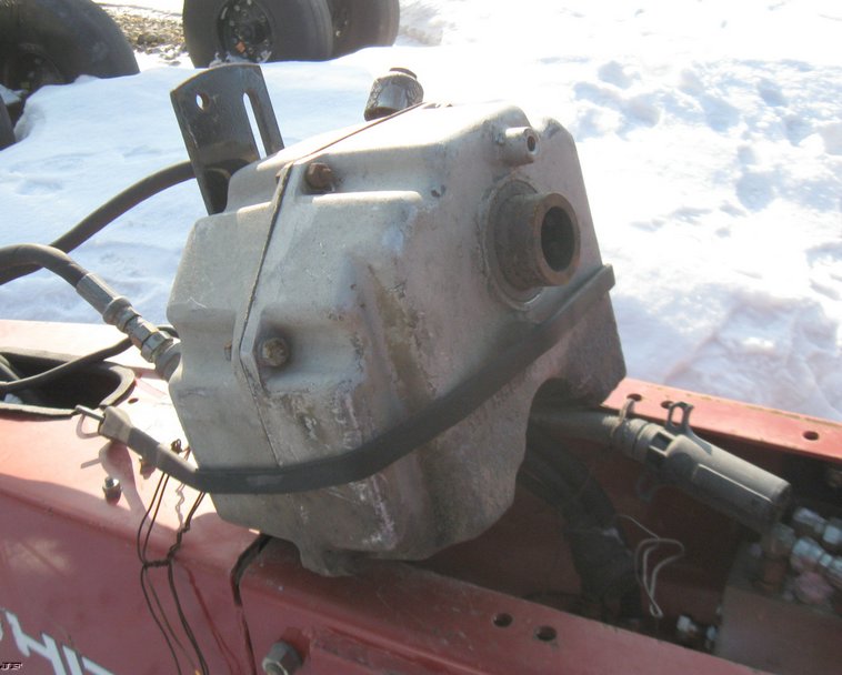 image for item 5337 White 6100 planter with 6900 inner row attachment