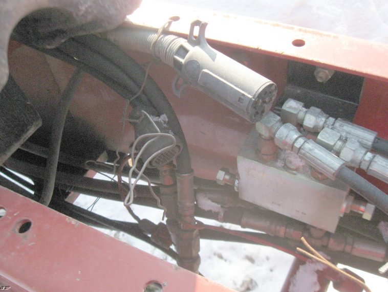 image for item 5337 White 6100 planter with 6900 inner row attachment