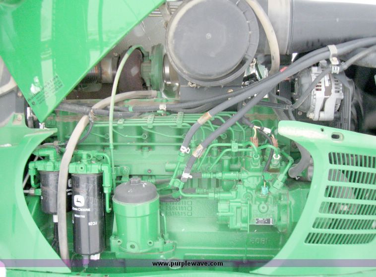 image for item 5441 2005 John Deere 7820 tractor