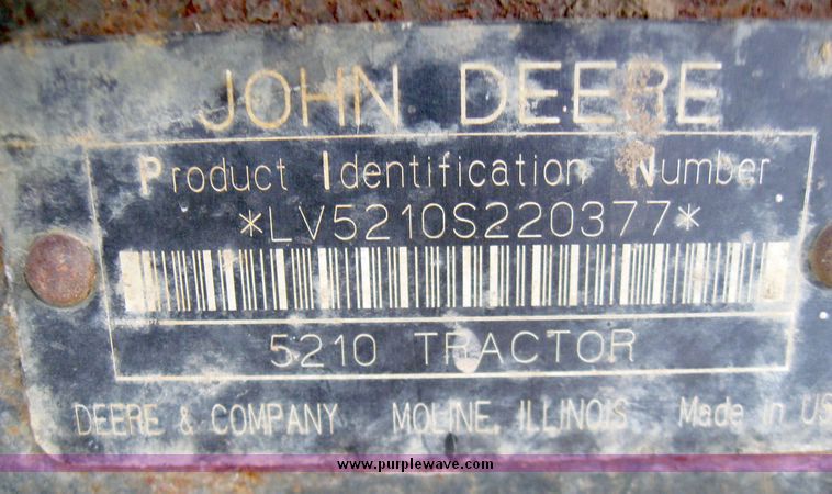 image for item 5442 1999 John Deere 5210 MFWD tractor