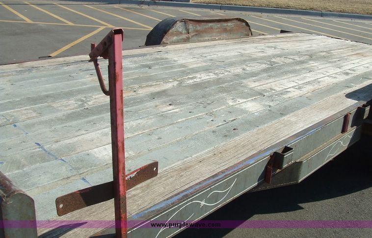 image for item 6636 1999 Buck 16' tandem axle trailer