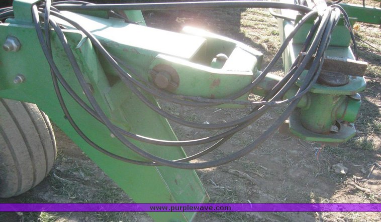 image for item 6833 John Deere 750 disc drill
