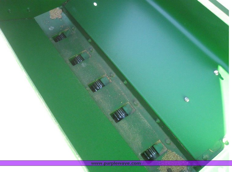 image for item 6833 John Deere 750 disc drill