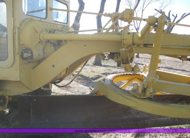 image for item 6834 Caterpillar motorgrader