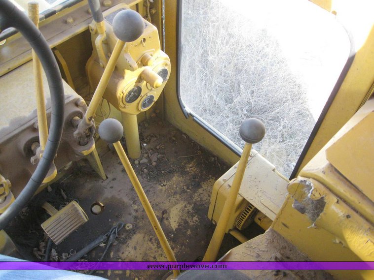 image for item 6834 Caterpillar motorgrader