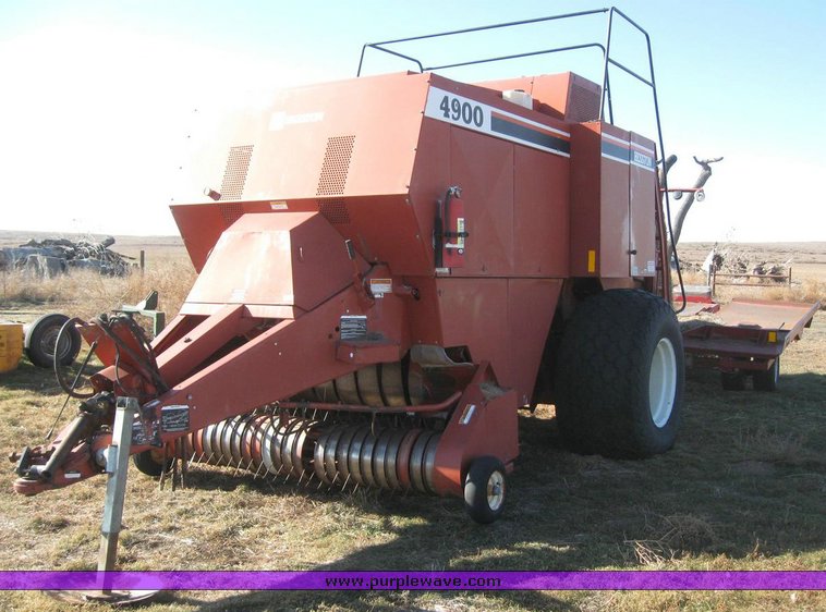 image for item 6836 1996 Hesston 4900 large square baler