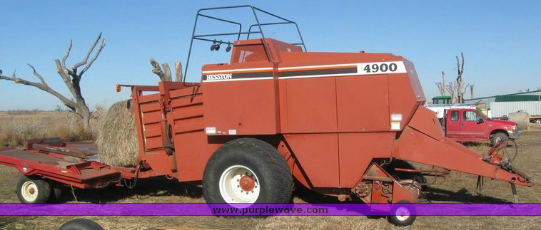 image for item 6836 1996 Hesston 4900 large square baler