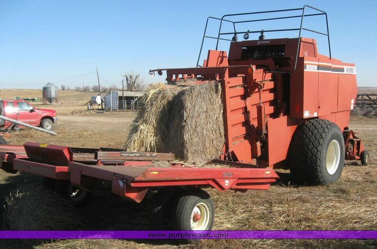 image for item 6836 1996 Hesston 4900 large square baler