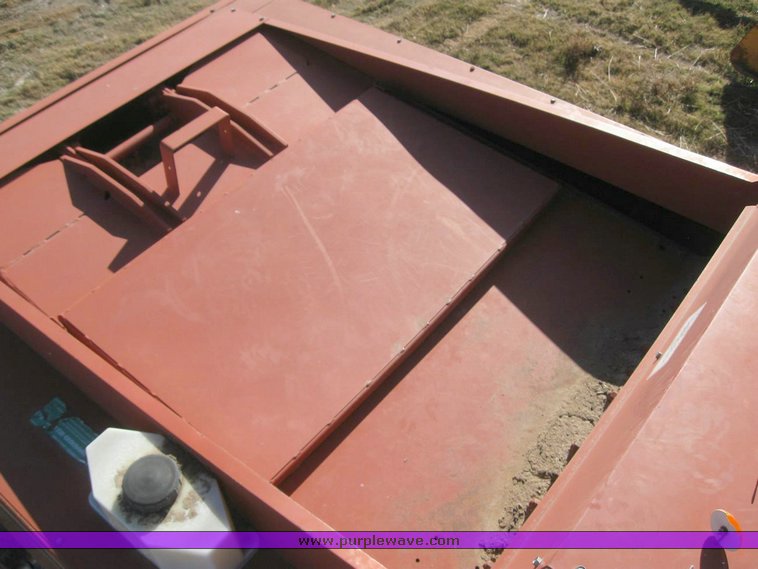 image for item 6836 1996 Hesston 4900 large square baler