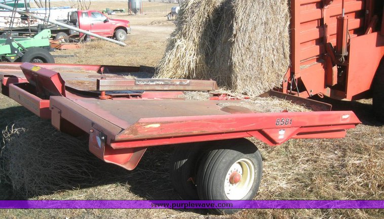 image for item 6836 1996 Hesston 4900 large square baler