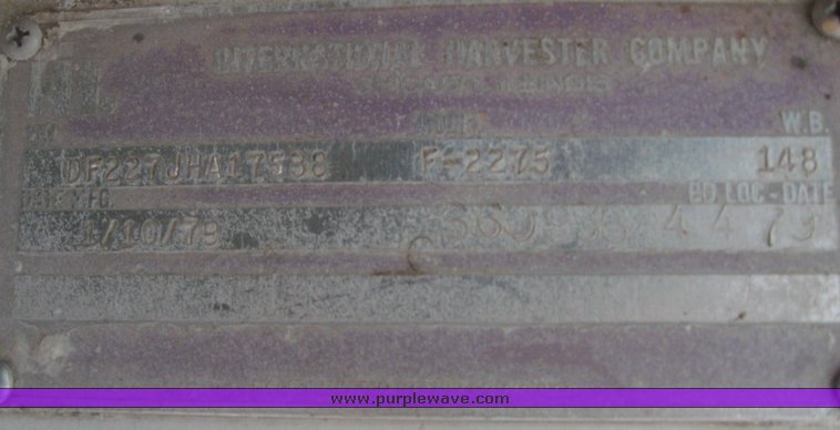 image for item 7695 1979 International semi truck