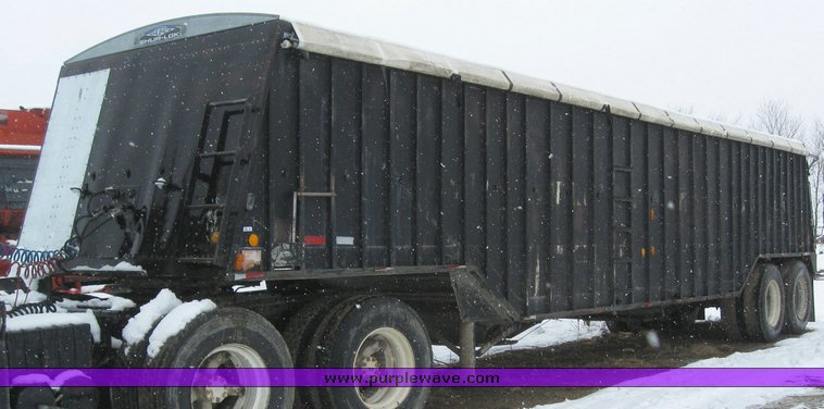 image for item 7696 1974 Cornhusker 800 38' grain trailer
