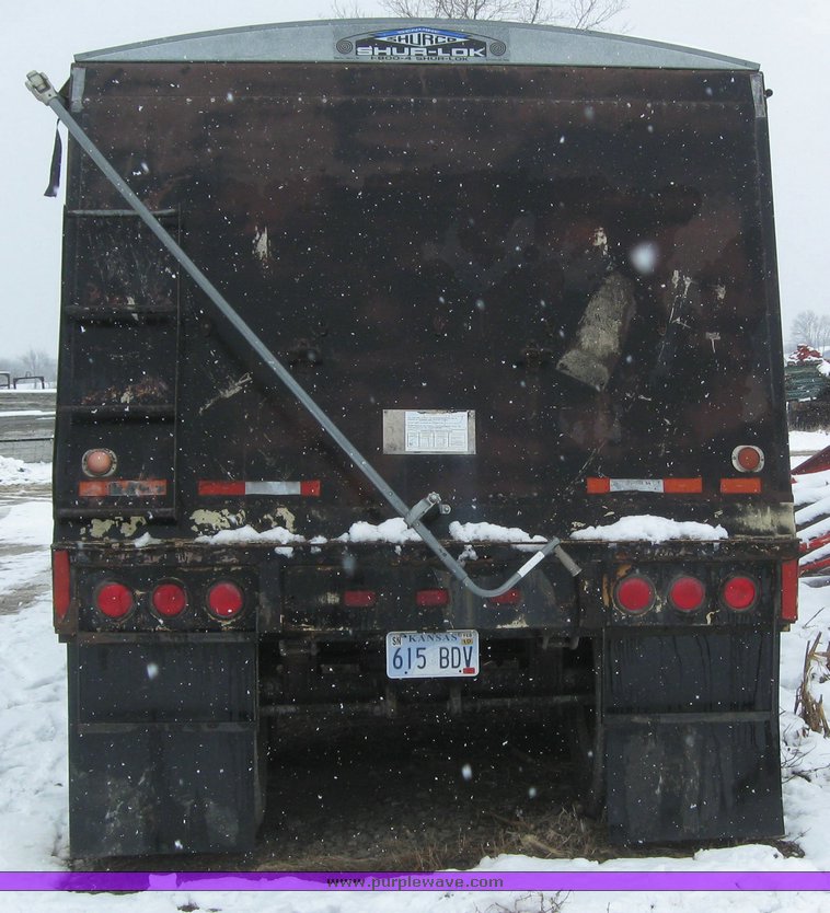 image for item 7696 1974 Cornhusker 800 38' grain trailer