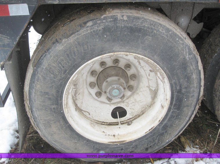 image for item 7696 1974 Cornhusker 800 38' grain trailer